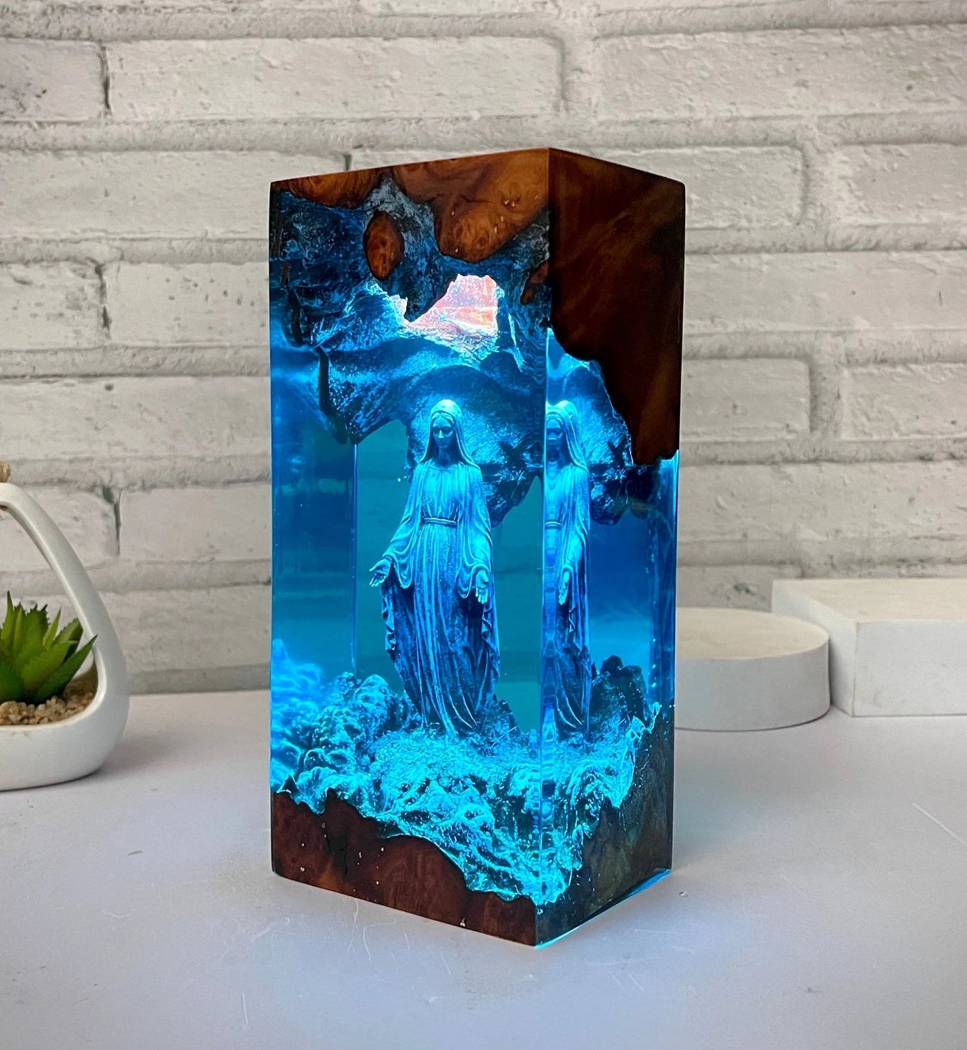 The Blessed Mother Virgin Mary Epoxy Resin Lamp, Night Light